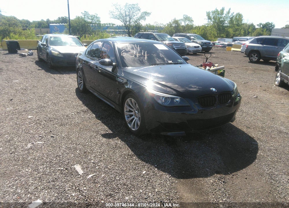 2006 BMW M5 VIN: WBSNB93526CX06432