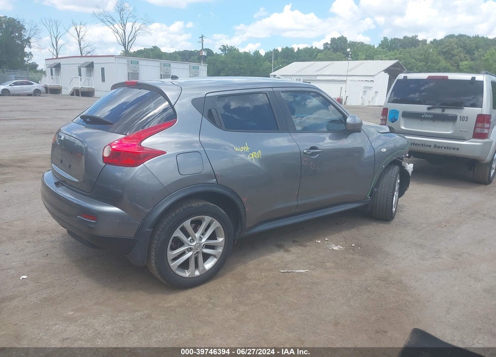 2014 NISSAN JUKE S VIN: JN8AF5MR4ET352498