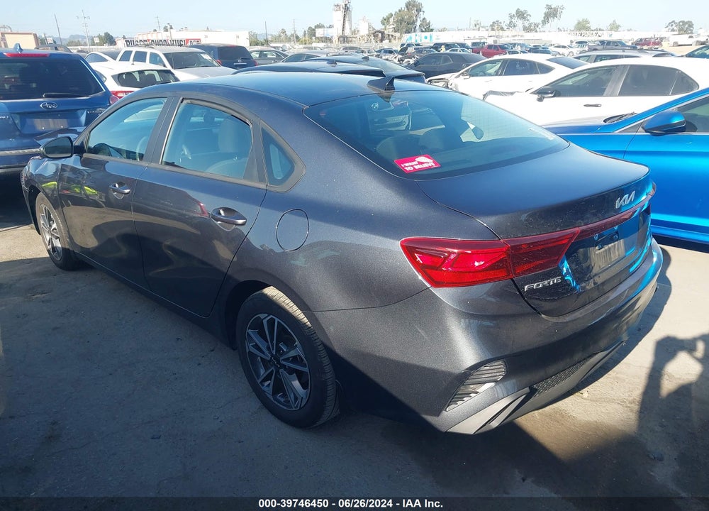 2023 KIA FORTE LXS VIN: 3KPF24AD1PE557174
