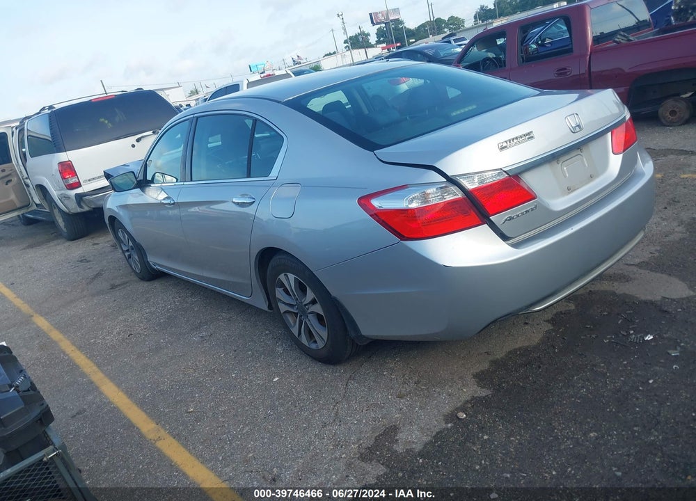 2015 HONDA ACCORD LX VIN: 1HGCR2F33FA070810
