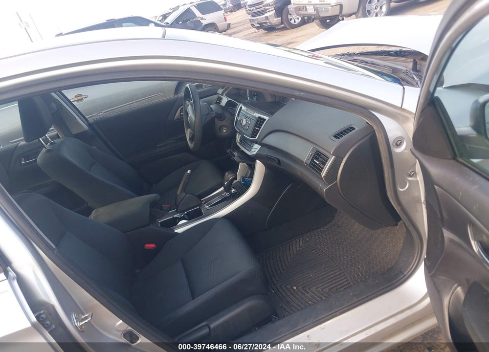 2015 HONDA ACCORD LX VIN: 1HGCR2F33FA070810