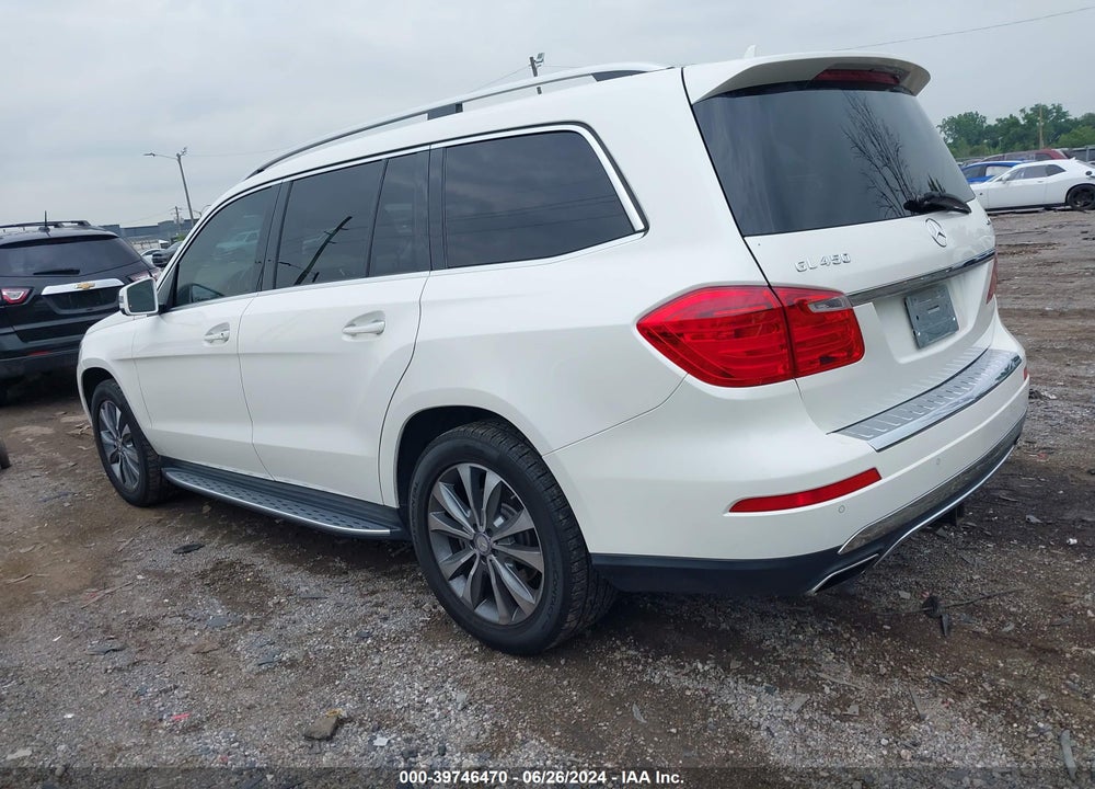 2015 MERCEDES-BENZ GL 450 4MATIC VIN: 4JGDF6EE1FA492012