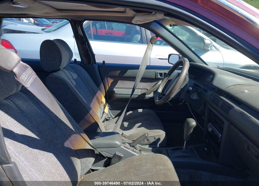 1990 TOYOTA CAMRY DLX VIN: 4T1SV21E2LU208180