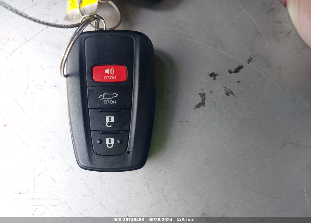 2019 TOYOTA RAV4 XLE PREMIUM VIN: JTMC1RFV4KD516472