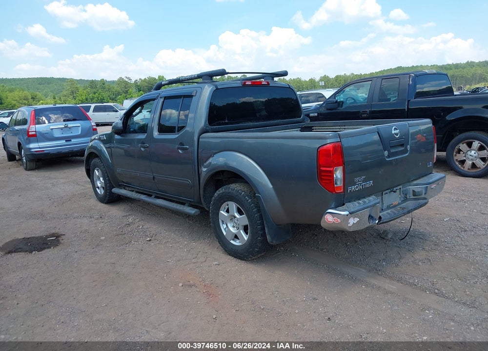2006 NISSAN FRONTIER LE VIN: 1N6AD07U56C466917