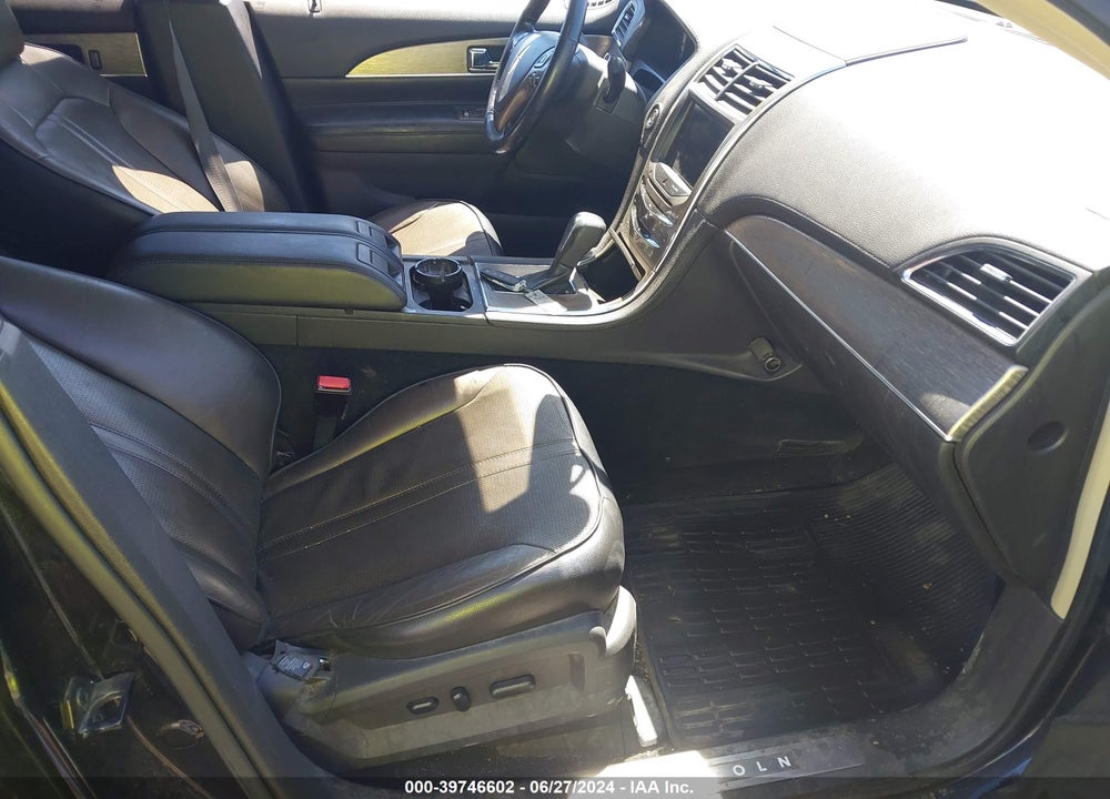 2011 LINCOLN MKX VIN: 2LMDJ8JK6BBJ09562
