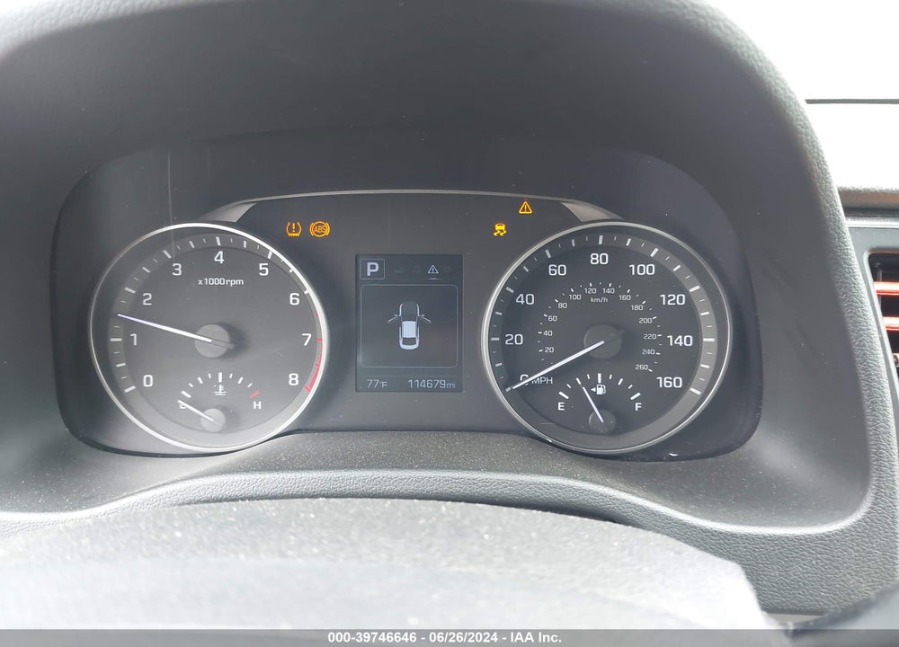 2018 HYUNDAI ELANTRA SEL VIN: 5NPD84LF0JH395299