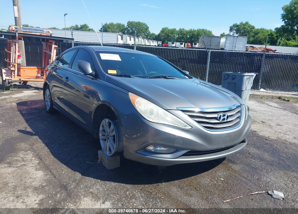 2013 HYUNDAI SONATA GLS VIN: 5NPEB4AC1DH677048