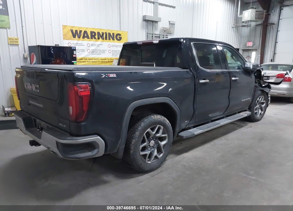 2022 GMC SIERRA 1500 4WD SHORT BOX SLT VIN: 3GTUUDED9NG636041