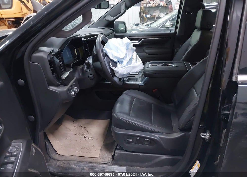 2022 GMC SIERRA 1500 4WD SHORT BOX SLT VIN: 3GTUUDED9NG636041
