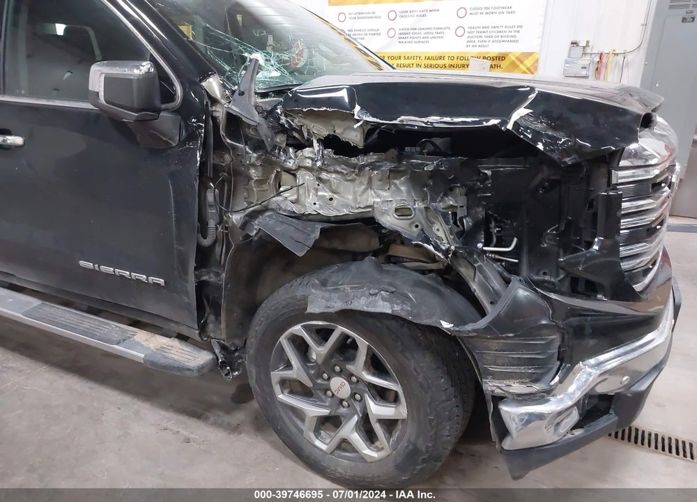 2022 GMC SIERRA 1500 4WD SHORT BOX SLT VIN: 3GTUUDED9NG636041