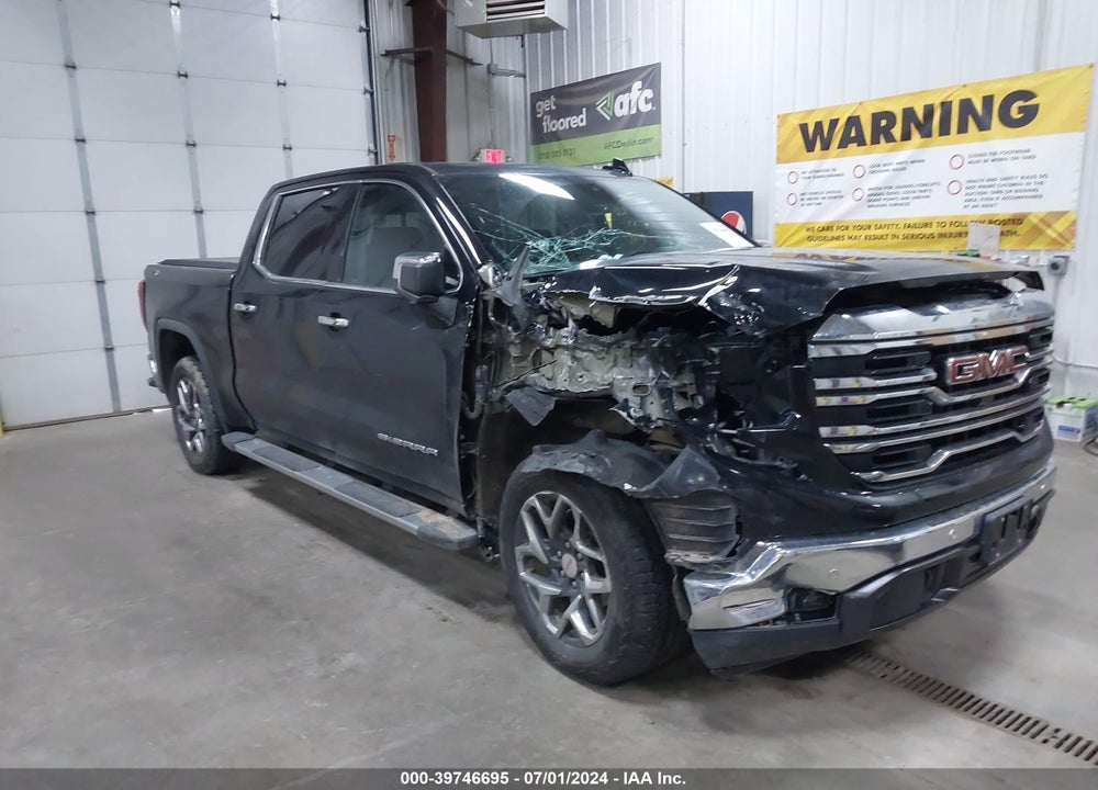 2022 GMC SIERRA 1500 4WD SHORT BOX SLT VIN: 3GTUUDED9NG636041