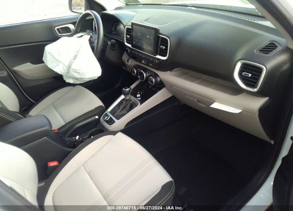 2024 HYUNDAI VENUE SEL VIN: KMHRC8A39RU302829