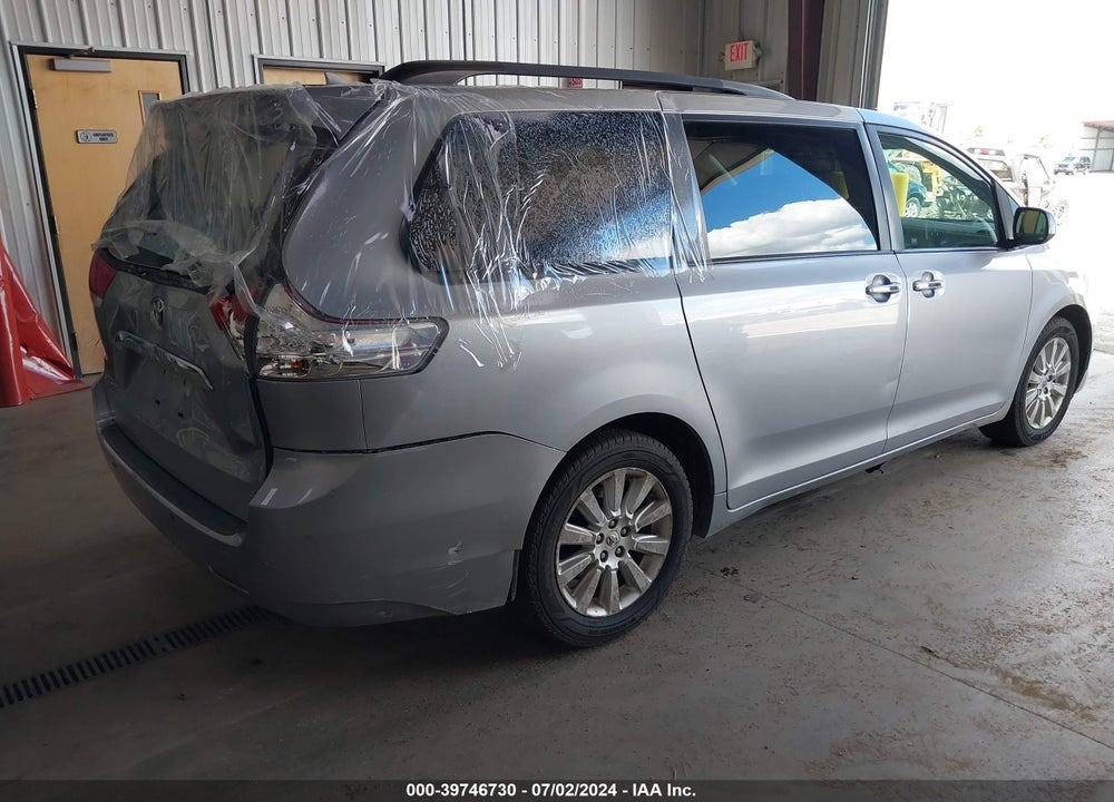 2011 TOYOTA SIENNA LIMITED VIN: 5TDDK3DC0BS004499