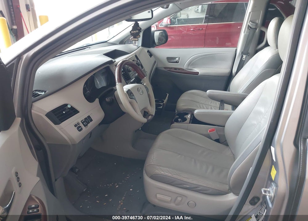 2011 TOYOTA SIENNA LIMITED VIN: 5TDDK3DC0BS004499