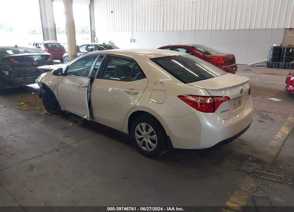 2018 TOYOTA COROLLA LE ECO VIN: 5YFBPRHEXJP757326