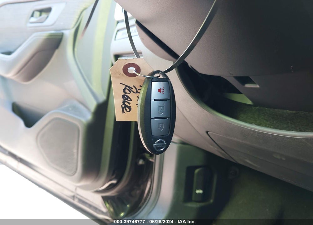 2021 NISSAN ROGUE S INTELLIGENT AWD VIN: 5N1AT3AB5MC828428