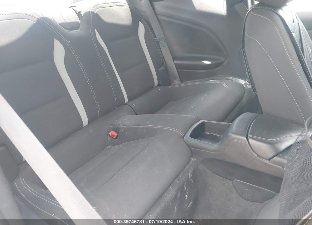 2018 CHEVROLET CAMARO 1LT VIN: 1G1FB1RX5J0107677