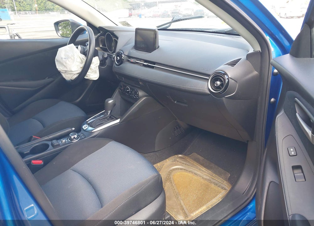 2020 TOYOTA YARIS LE VIN: 3MYDLBYV4LY709286