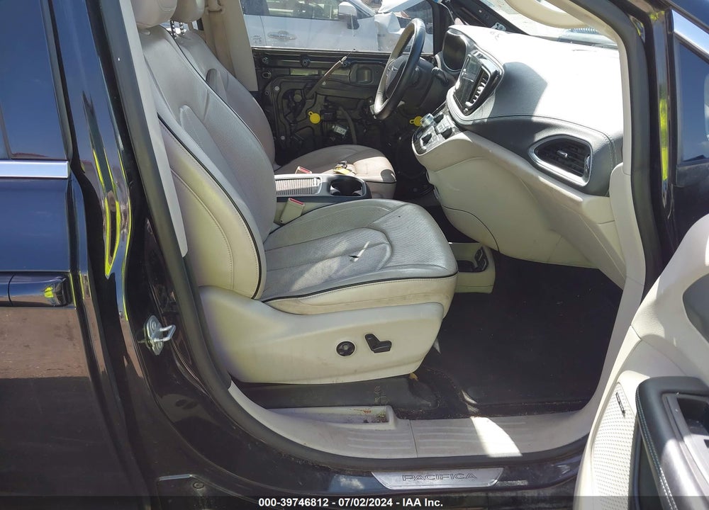 2018 CHRYSLER PACIFICA HYBRID LIMITED VIN: 2C4RC1N70JR168559