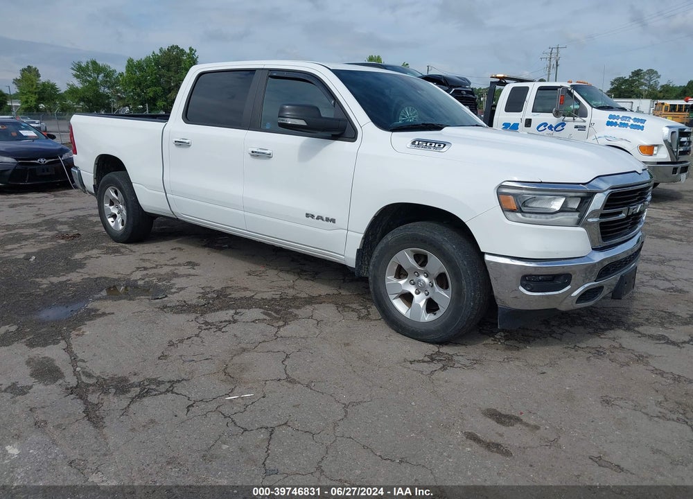 2019 RAM 1500 BIG HORN/LONE STAR 4X4 6'4 BOX VIN: 1C6SRFMT2KN733704