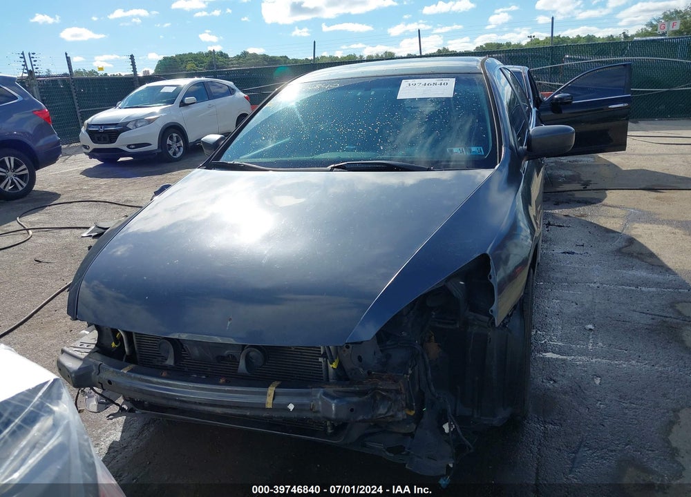 2004 HONDA ACCORD 2.4 LX VIN: 1HGCM56344A156009