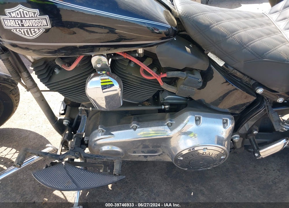 2015 HARLEY-DAVIDSON FLS SOFTAIL SLIM VIN: 1HD1JRV12FB028319