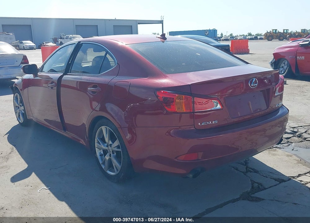 2009 LEXUS IS 250 VIN: JTHBK262X92090085