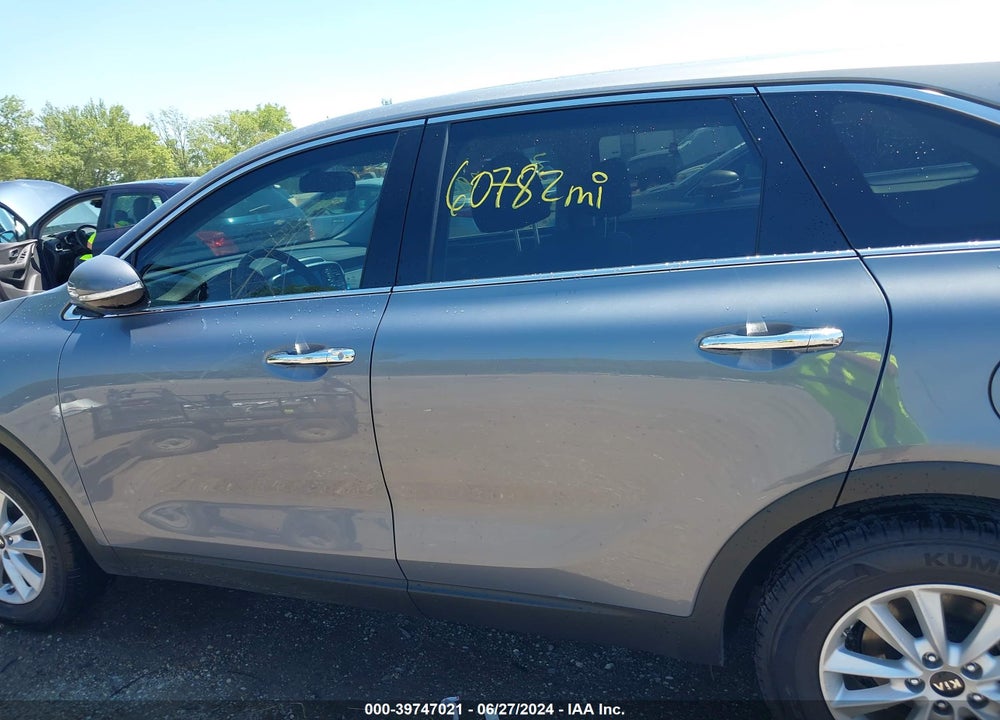 2020 KIA SORENTO 2.4L L VIN: 5XYPG4A38LG664569