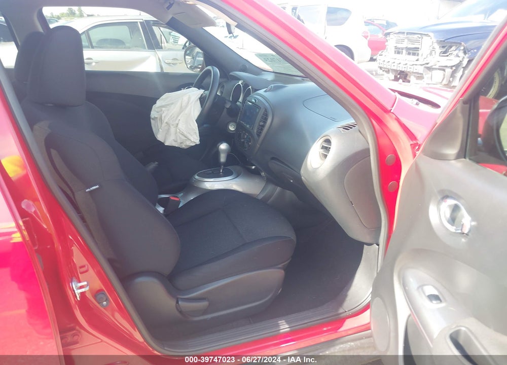 2014 NISSAN JUKE S VIN: JN8AF5MR4ET452651