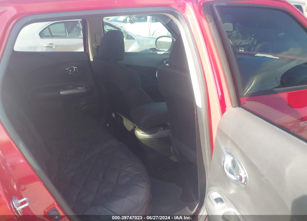 2014 NISSAN JUKE S VIN: JN8AF5MR4ET452651
