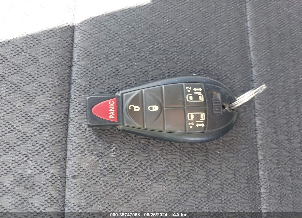 2010 DODGE GRAND CARAVAN SXT VIN: 2D4RN5D11AR459945