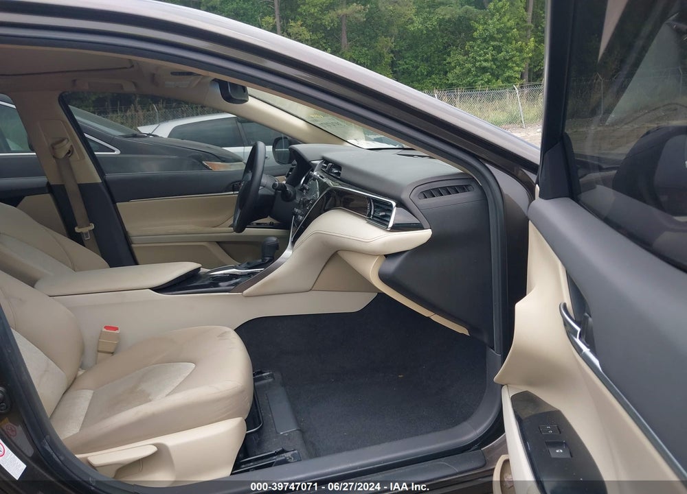 2018 TOYOTA CAMRY LE VIN: JTNB11HK7J3007640