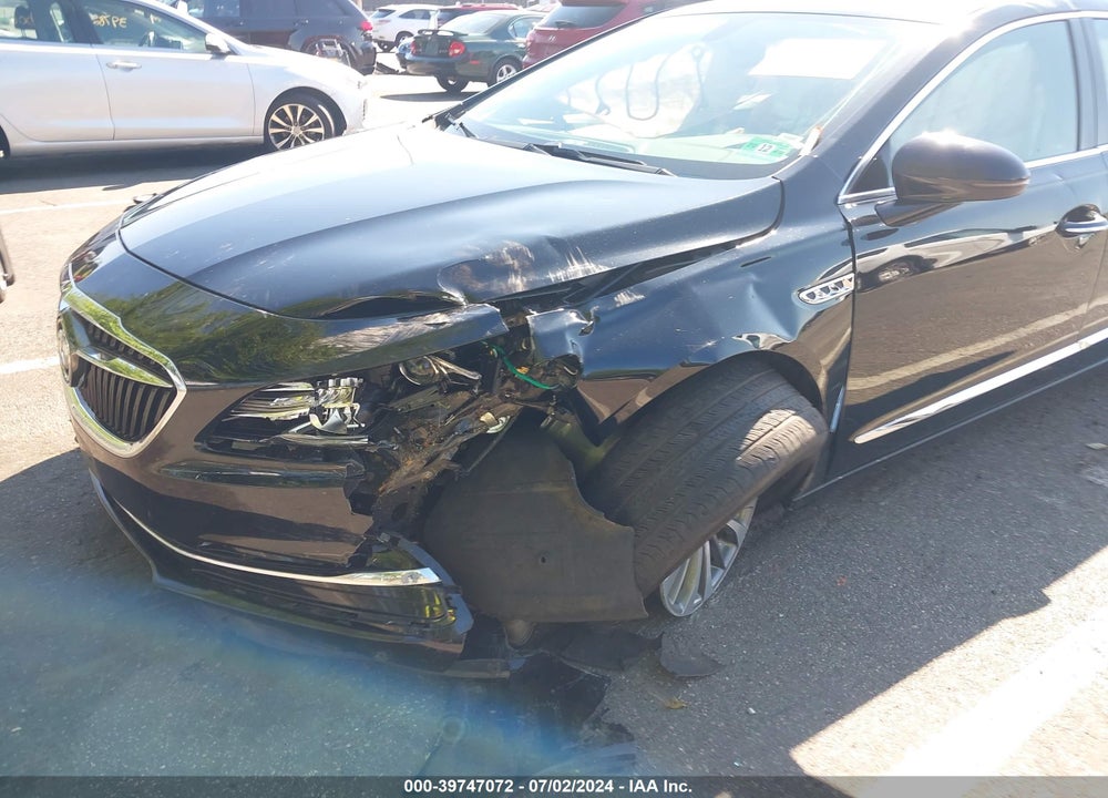 2018 BUICK LACROSSE PREFERRED VIN: 1G4ZN5SS0JU145565
