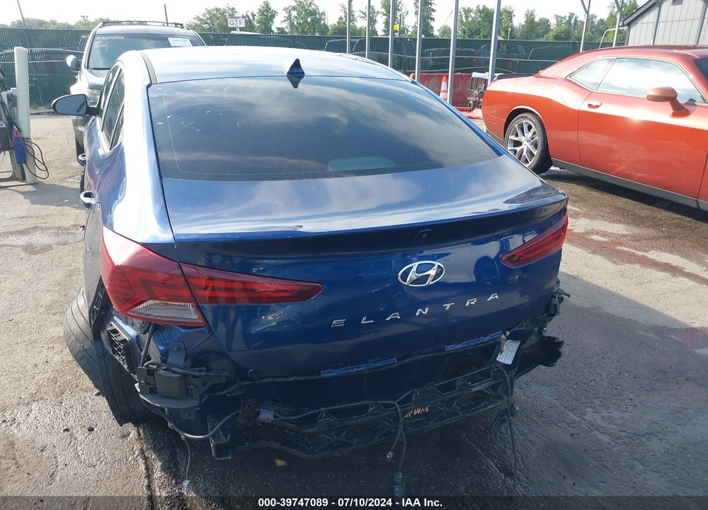 2019 HYUNDAI ELANTRA SEL VIN: 5NPD84LF1KH454491