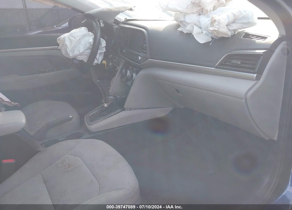 2019 HYUNDAI ELANTRA SEL VIN: 5NPD84LF1KH454491