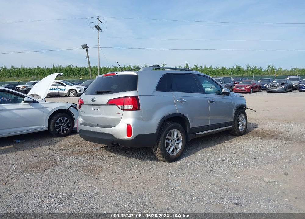2015 KIA SORENTO LX VIN: 5XYKT3A60FG595634