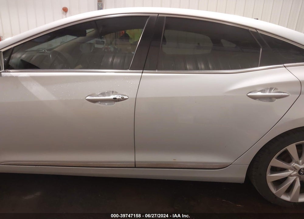 2016 HYUNDAI AZERA LIMITED VIN: KMHFH4JG0GA521533