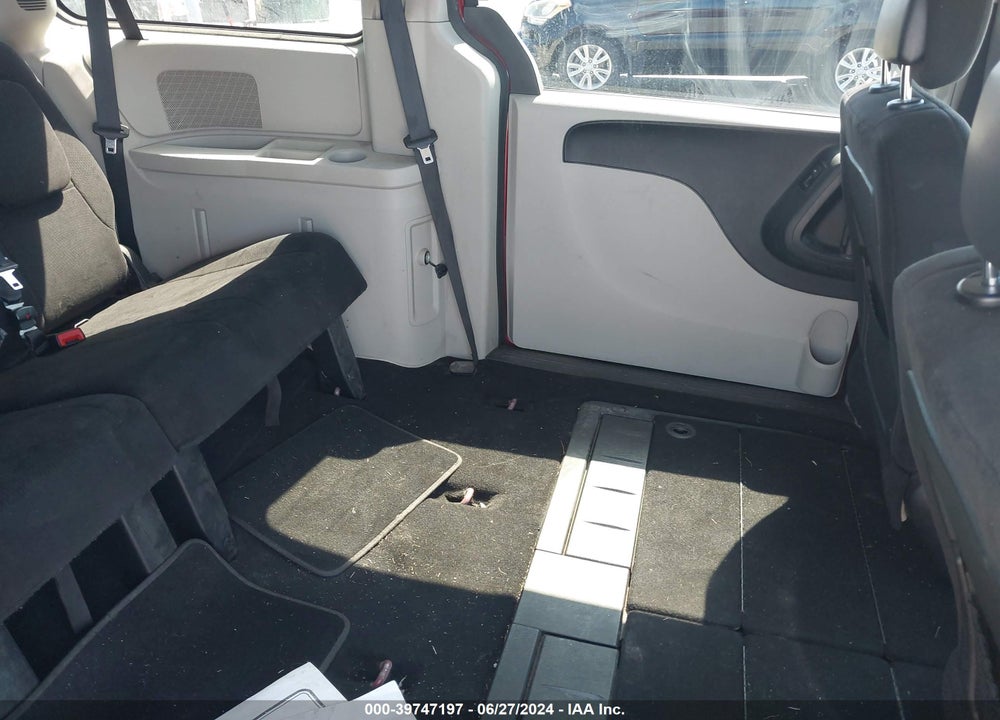 2011 DODGE GRAND CARAVAN MAINSTREET VIN: 2D4RN3DG5BR607069
