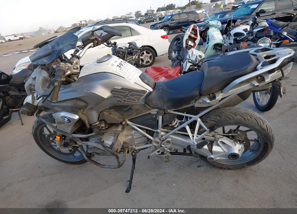 2014 BMW R1200 GS VIN: WB10A1108EZ186436