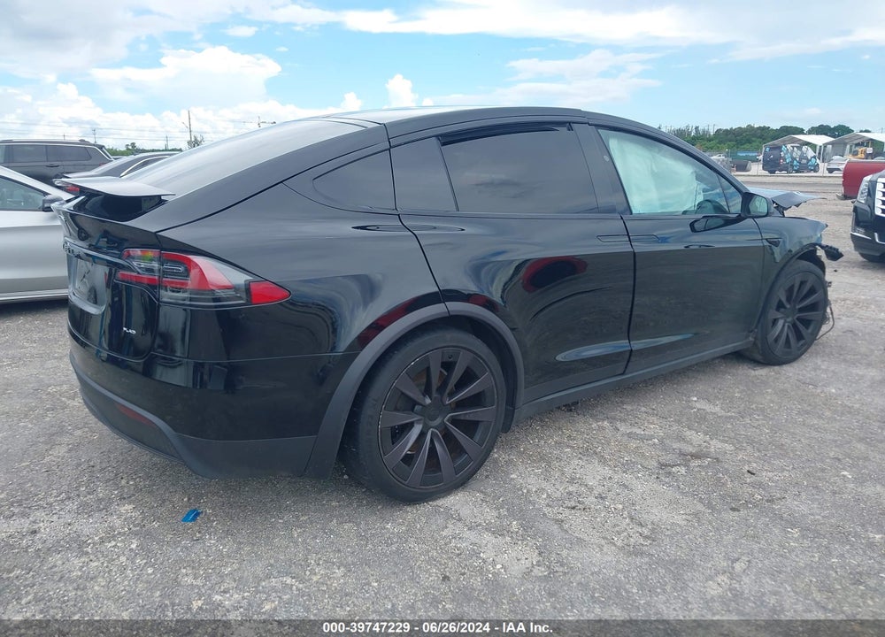 2022 TESLA MODEL X PLAID TRI MOTOR ALL-WHEEL DRIVE VIN: 7SAXCBE69NF330021