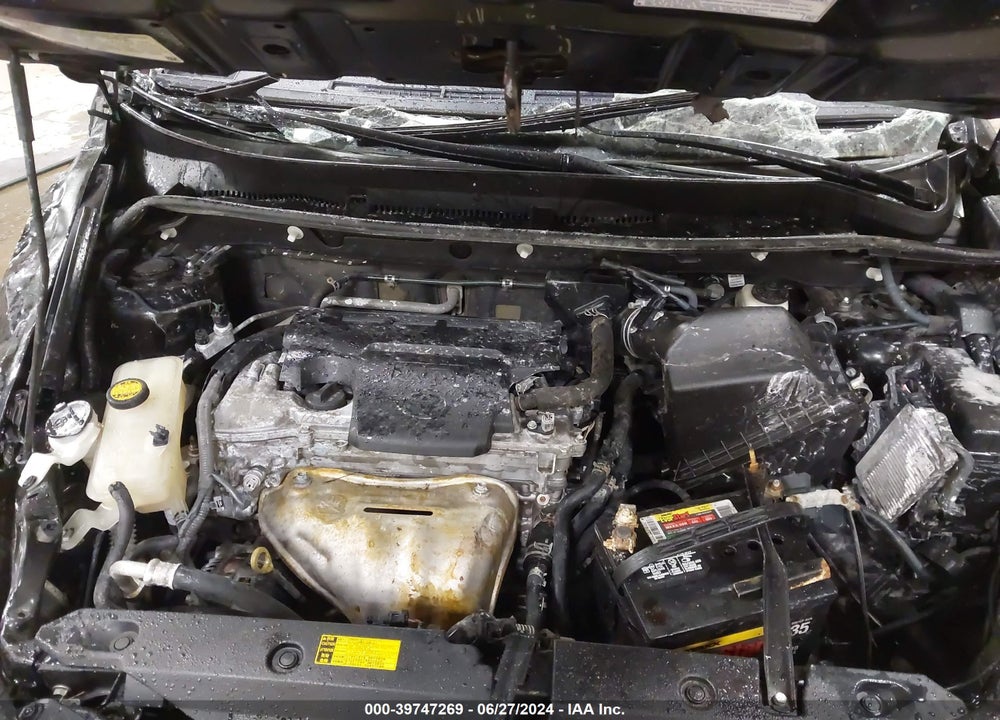 2015 TOYOTA RAV4 XLE VIN: 2T3WFREV2FW150424