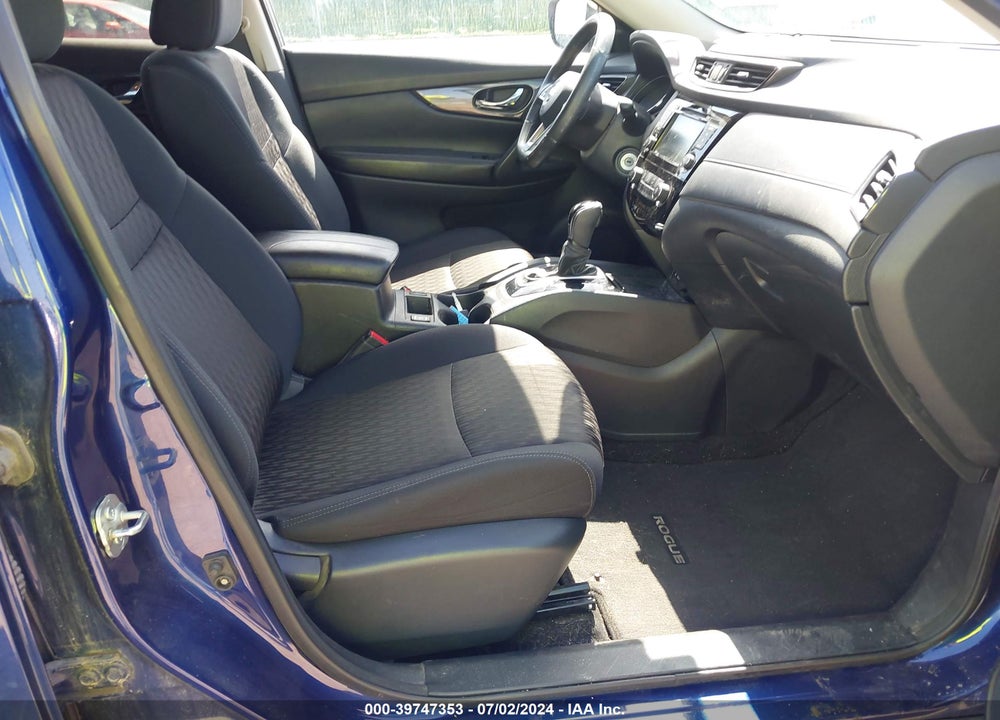 2019 NISSAN ROGUE S VIN: 5N1AT2MT9KC843011