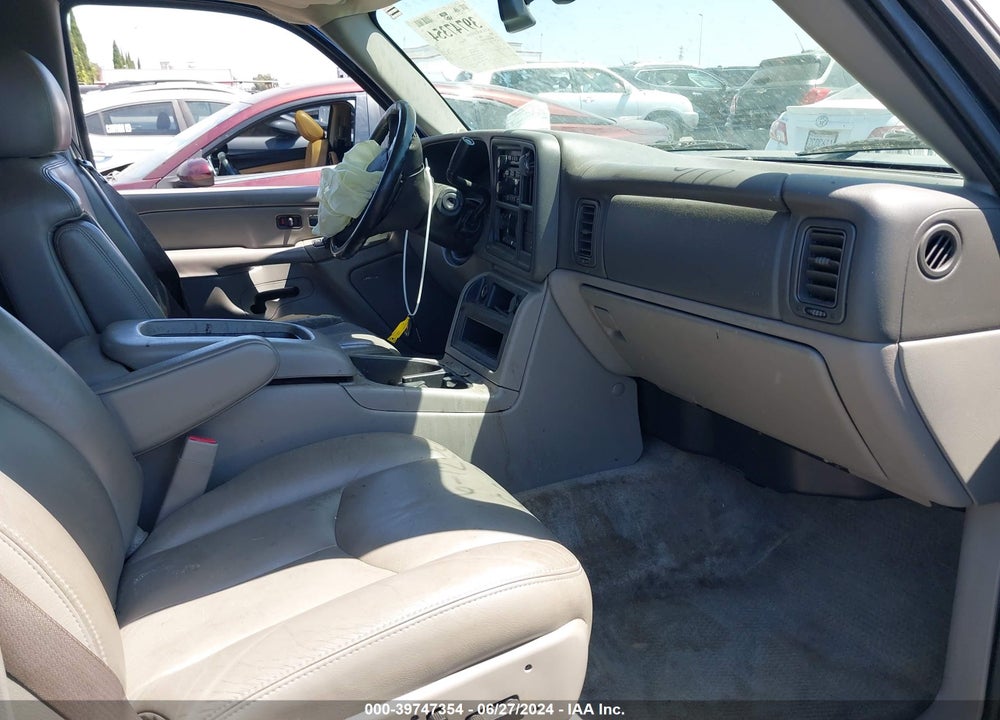 2005 GMC YUKON SLT VIN: 1GKEC13T85J164322
