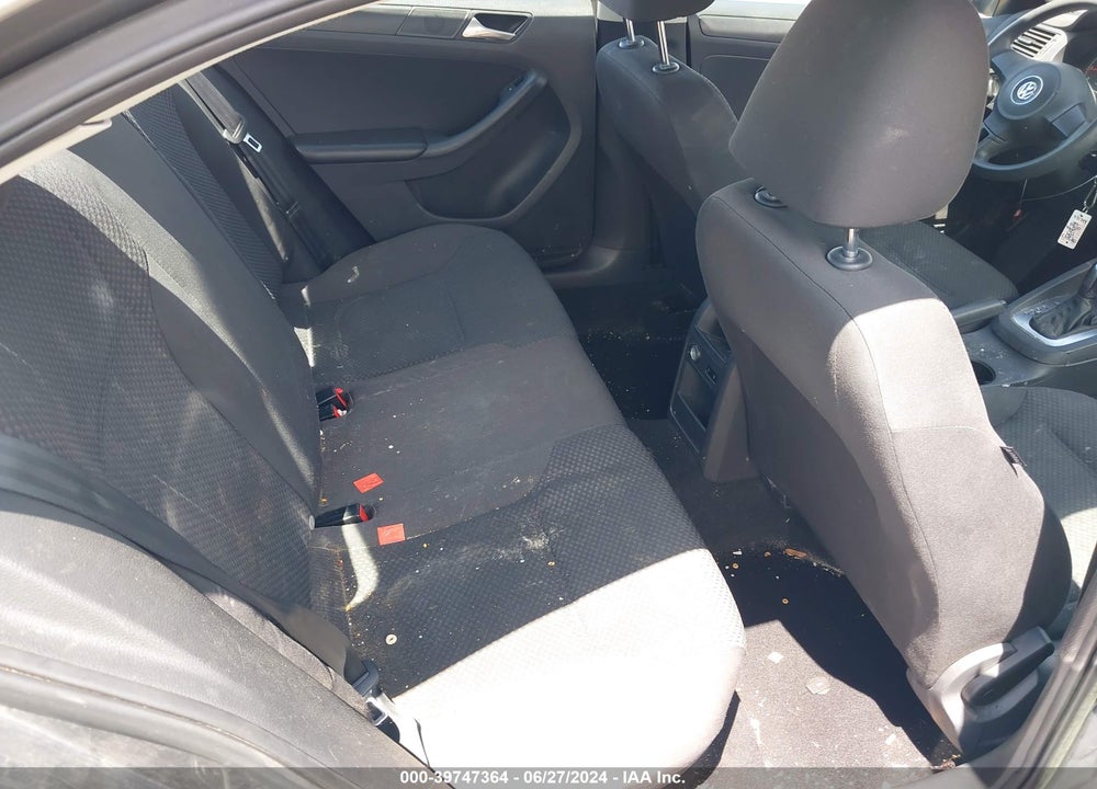 2014 VOLKSWAGEN JETTA 2.0L S VIN: 3VW2K7AJ1EM313613
