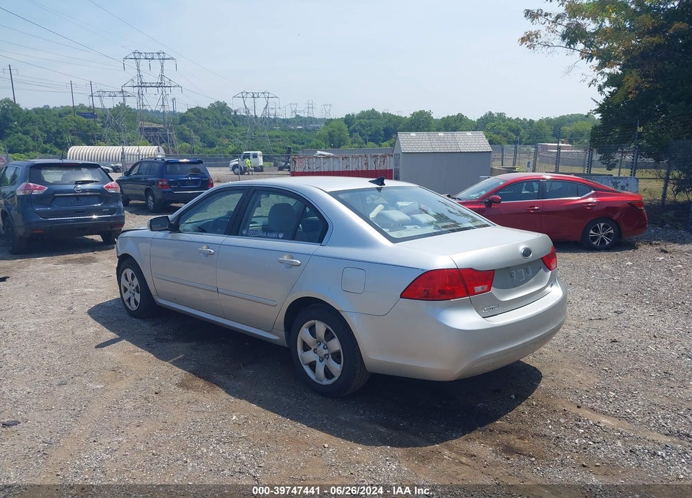 2009 KIA OPTIMA LX VIN: KNAGE228895301997