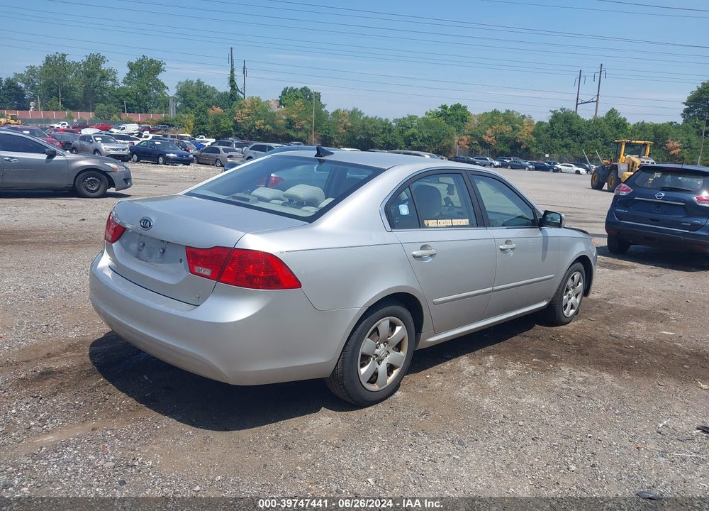 2009 KIA OPTIMA LX VIN: KNAGE228895301997