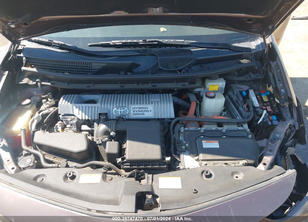 2015 TOYOTA PRIUS V TWO VIN: JTDZN3EU8FJ028072
