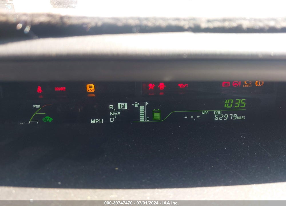 2015 TOYOTA PRIUS V TWO VIN: JTDZN3EU8FJ028072