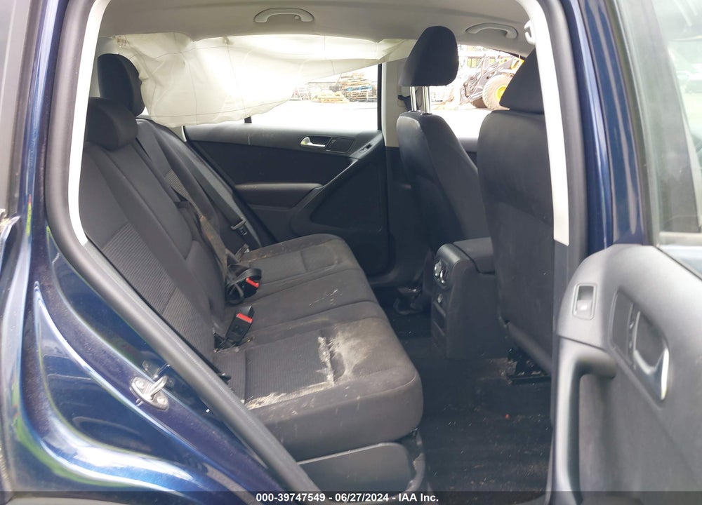 2014 VOLKSWAGEN TIGUAN S VIN: WVGBV3AX3EW589018